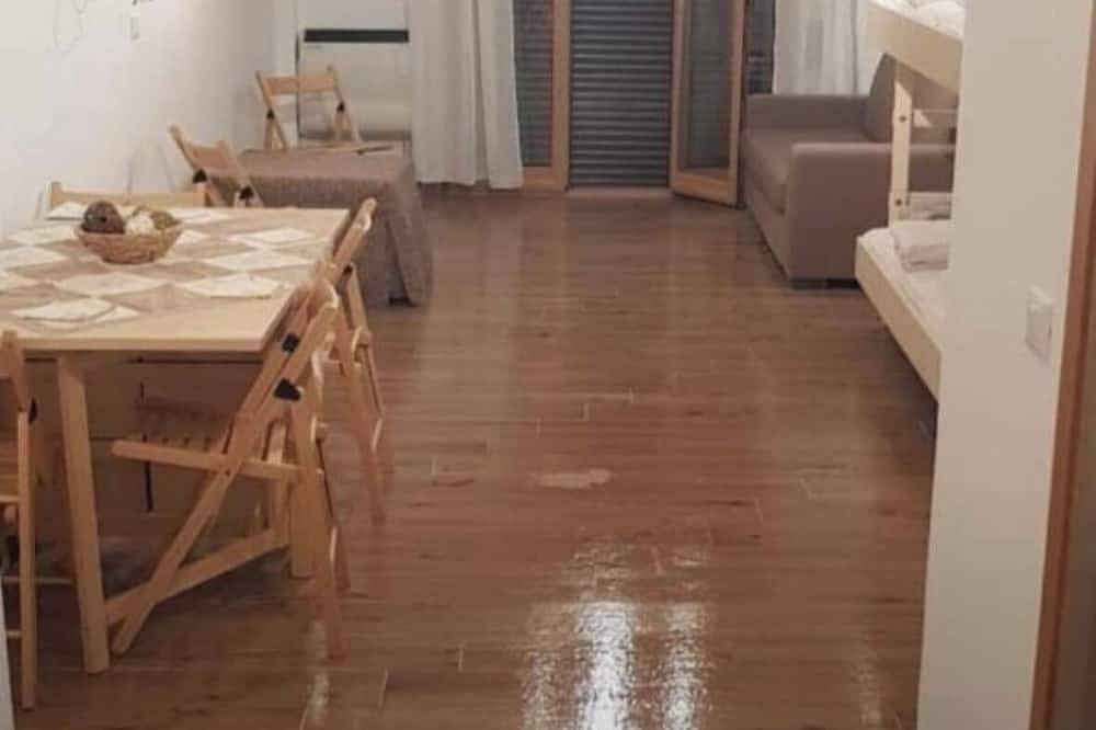 Geheel appartement, Tranquil apartment in Caprara with stunning views in Cotronei, Provincie Crotone