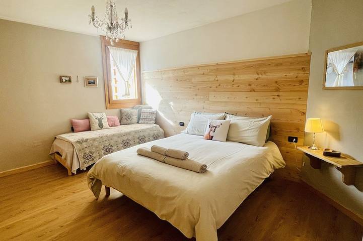 Ganze Wohnung, Azzurro Mountain Lodge in Villa Banale, Stenico