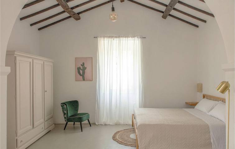 Geräumige Wohnung mit Parkplatz in der Nähe von Luogosanto in Luogosanto, Gallura