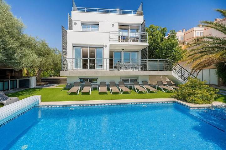 Chalet para 14 personas, con jacuzzi y jardín en Finestrat