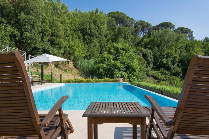 Villa für 6 Personen, mit Garten und Terrasse