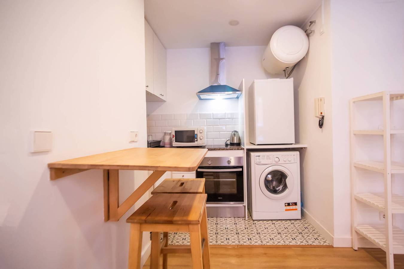 Entire apartment, Bpar1088 - Cozy flat near the beach in Barcelona Centre, Barcelona