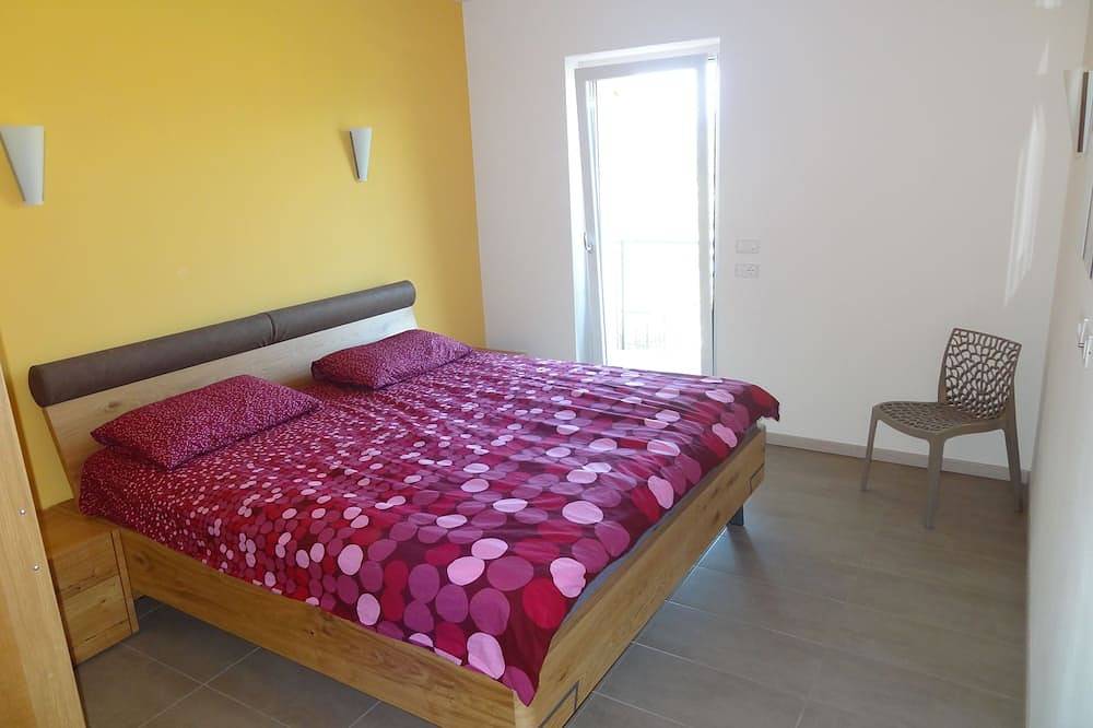 Ganze Wohnung, Casa Annika - oberhalb von Garda mit fantastischem Seeblick in San Zeno di Montagna, Gardasee-Berge