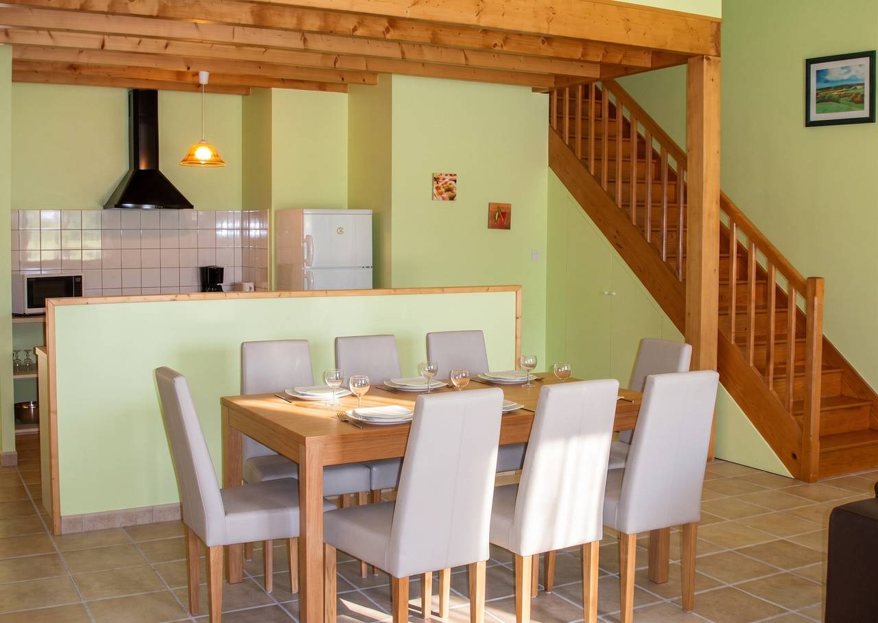 Maison spacieuse avec piscine partagée à Saint-Vincent-la-Châtre. in Saint-Vincent-la-Châtre, Région de Niort