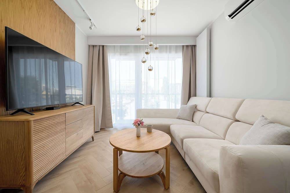 Ganze Wohnung, Modernes Apartment mit Balkon | Arbeitsbereich, Parkplatz in Breslau, Niederschlesien