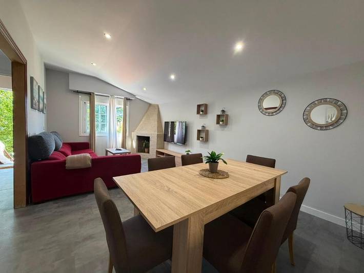 Casa rural para 8 personas, con Balcón y Terraza además de Jardín y Vistas en Vigo - 3