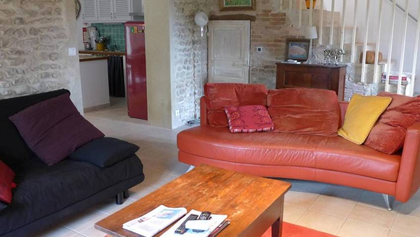 Location de vacances pour 7 personnes, avec piscine et terrasse ainsi que jardin et vue à Bouchet - 2