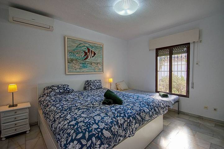 Bungalow für 8 Personen, mit Sauna und Garten an der Costa del Sol - 2