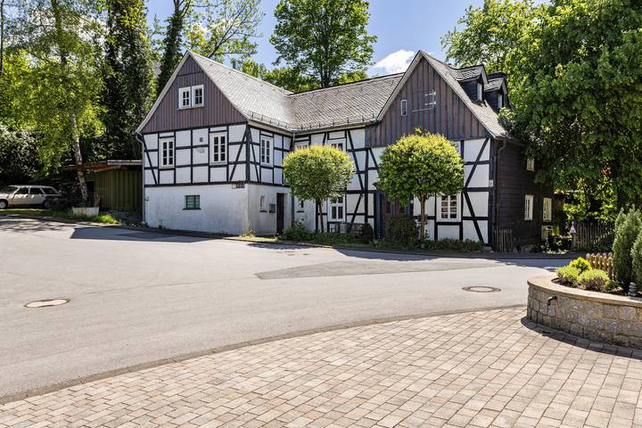 Ferienwohnung für 4 Personen, mit Garten in Bestwig