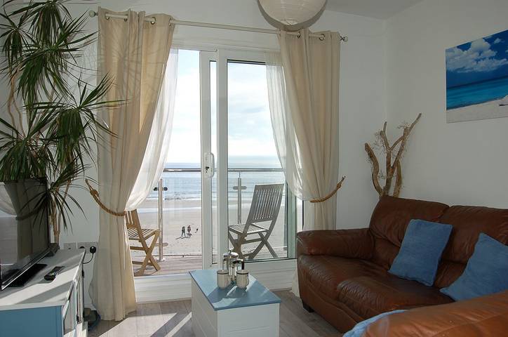 Holiday rental for 5 people, with Balcony and Terrace as well as Garden and View in Tywyn