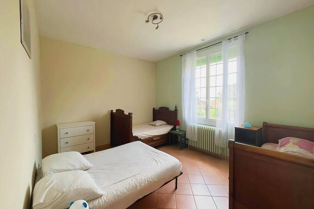Villa in St Denis mit Pool und Blick auf die Pyrenäen in Saint-Denis (Aude), Carcassonne und Umgebung