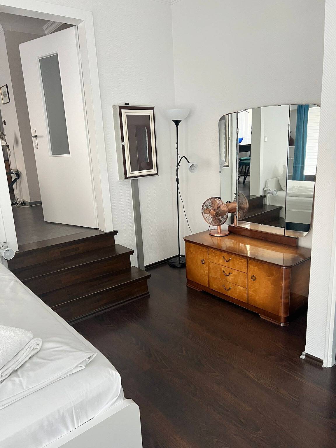 Entire apartment, Apartment "Wohnung in der Altstadt St. Sebald" with Wi-Fi in Nuremberg, Franconia