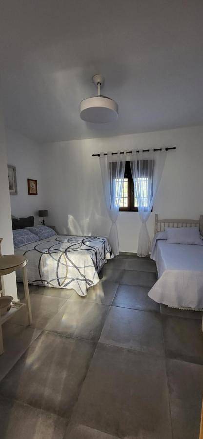 Location de vacances pour 14 personnes, avec vue ainsi que jardin et piscine à Casabermeja - 4