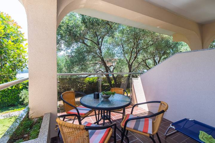 Ferienwohnung für 4 Personen, mit Balkon/Terrasse in Punat