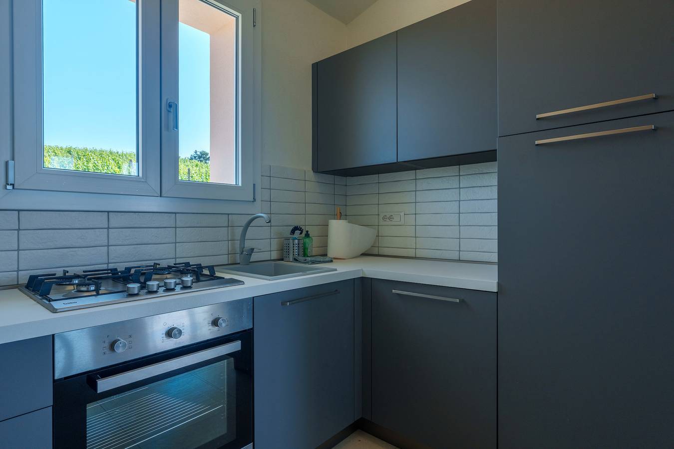 Entire apartment, Apartment 'Sughereto 1' with Sea View, Wi-Fi and Air Conditioning in Gallura