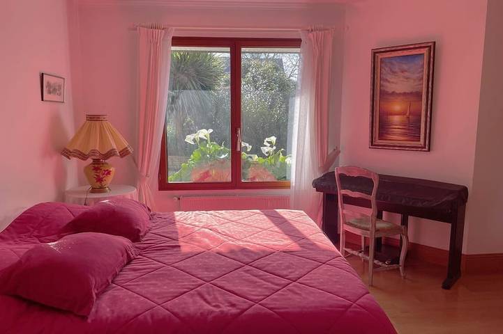 Location de vacances pour 7 personnes, avec terrasse et jardin, animaux acceptés dans Office de Tourisme de Combrit Sainte Marine - 4