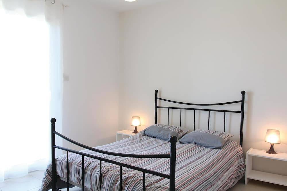 Beautiful home in Apt in APT, Parque natural regional del Luberon