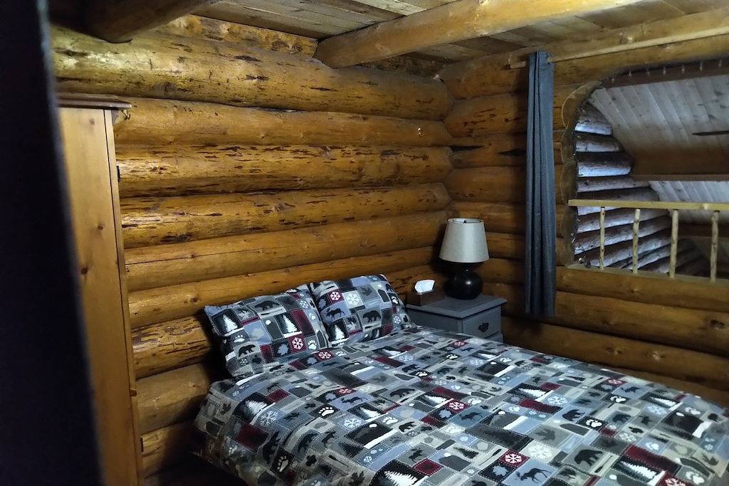 Log cabin Sasquatch Mntn Hemlock close Harrison Hot Springs Weaver Lake Golf A/C in Fraser Valley Regional District