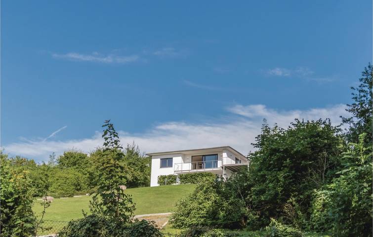 Ferienhaus für 6 Personen, mit Terrasse und Sauna sowie Garten in Bosau - 4