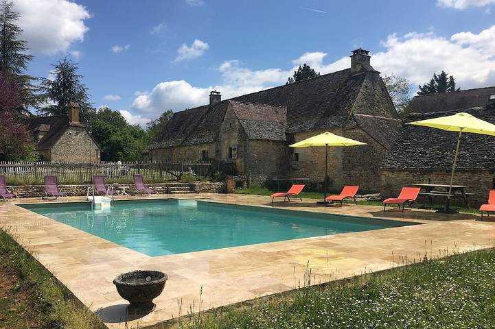 Maison de vacances pour 10 personnes, avec Terrasse et Jardin à Saint-Amand-de-Coly