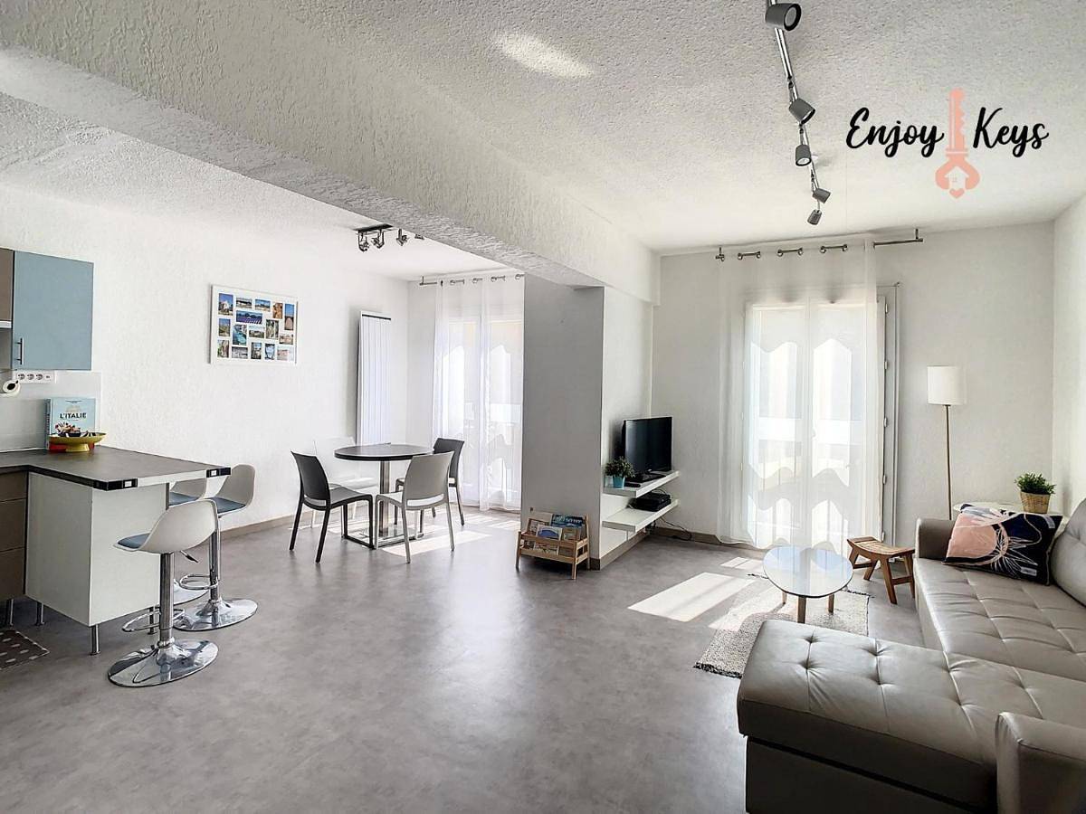 Appartement entier, Au pied du Château de l'Empéri in Salon-de-Provence, Côte méditerranéenne (France)