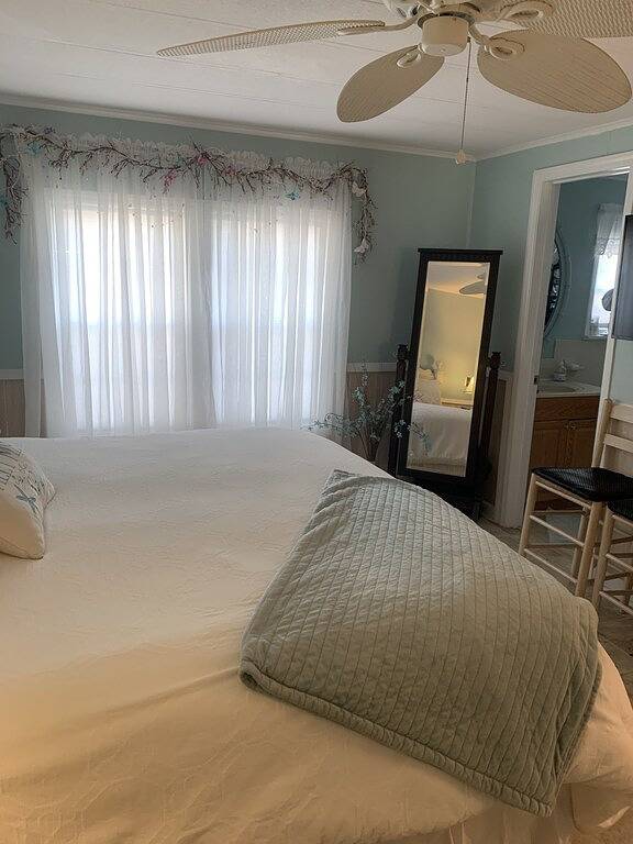 Vacation rental for 7 people, with terrace and hot tub, with pets in Garden City (SC)