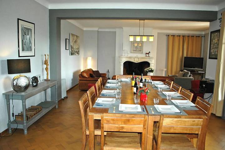 Gîte pour 15 personnes, avec jardin à Mormoiron