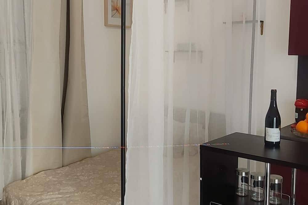 Entire apartment, La Bulle - Studio Near Paris - Nature and Tranquility in Villeneuve-Saint-Georges, Val-de-Marne