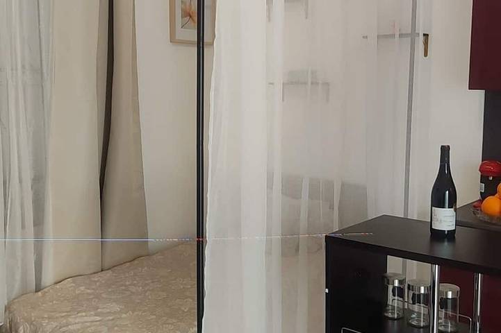 Apartamento entero, La Bulle - Studio Near Paris - Nature and Tranquility in Villeneuve-Saint-Georges, Valle del Marne
