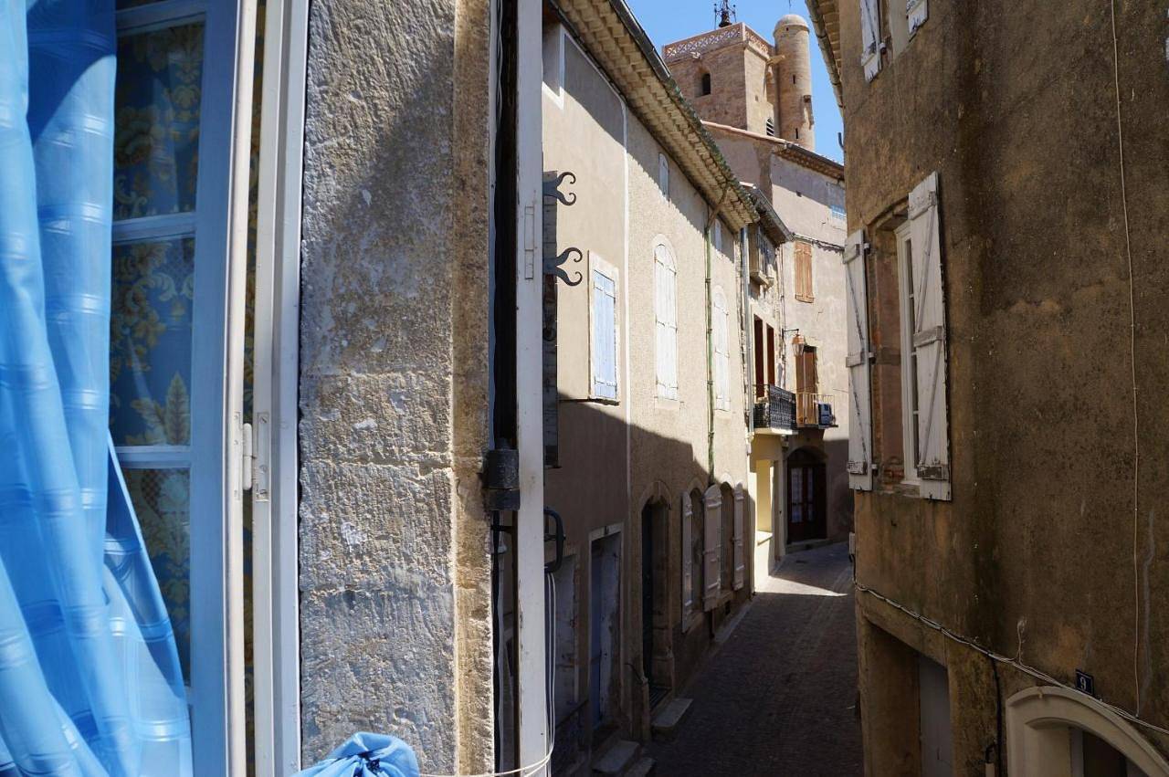 Chez les artistes in Servian, Côte méditerranéenne (France)