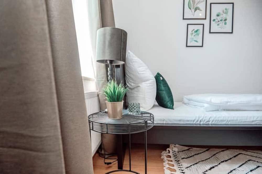 Ganze Wohnung, Dream for 4 | Smart Tv, Kitchen, Central in Krefeld, Niederrhein