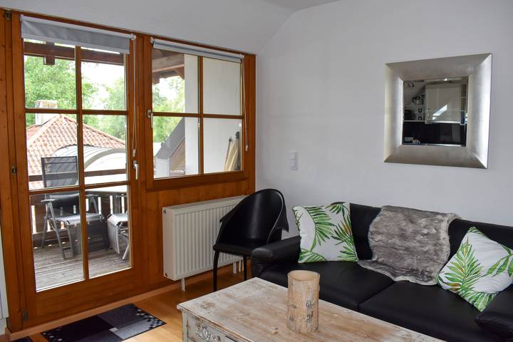 Ferienwohnung für 2 Personen, mit Seeblick und Garten sowie Sauna in Chieming - 4