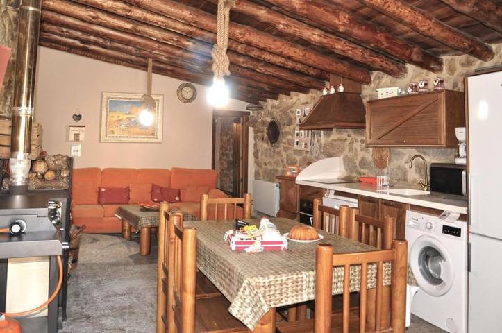 Casa rural para 4 personas, con Vistas en Santa María de los Caballeros - 4