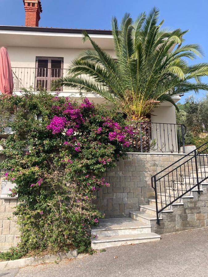 Ferienwohnung für 5 Personen, mit Terrasse und Ausblick in Portoroz - 2