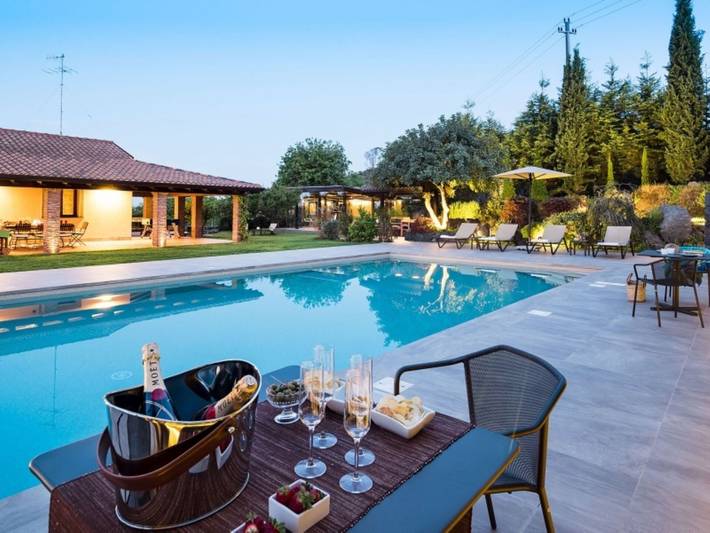 Appartamento per 6 persone, con terrazza e giardino a Viagrande