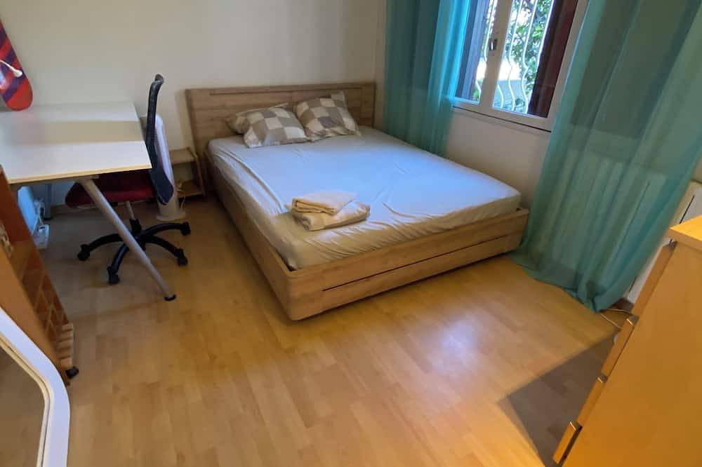 Exceptional House overlooking the sea/8 persons/ Direct Access To The Beach in Provence