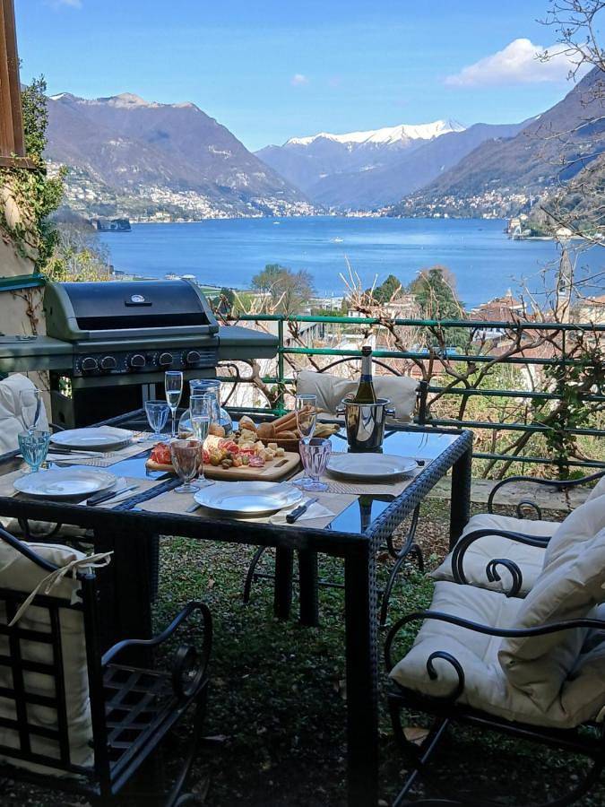 Villa für 6 Personen, mit Seeblick und Garten sowie Ausblick, mit Haustier in Como