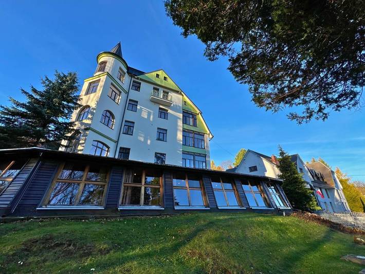 Chambre d’hôte pour 2 personnes, avec sauna ainsi que piscine et vue, animaux acceptés à Świeradów-Zdrój