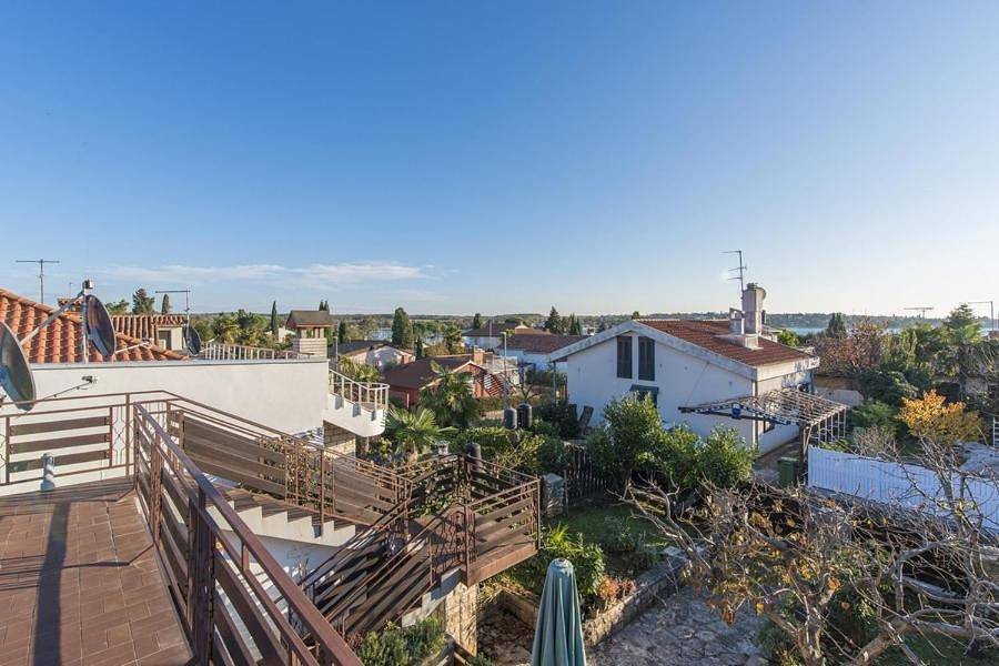 Ferienhaus fur 7 Personen 80m vom Meer in Karigador, Općina Brtonigla