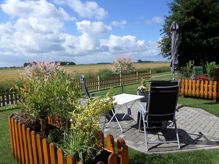 Ferienwohnung für 2 Personen, mit Garten und Ausblick sowie Terrasse in Leer und Umgebung - 3