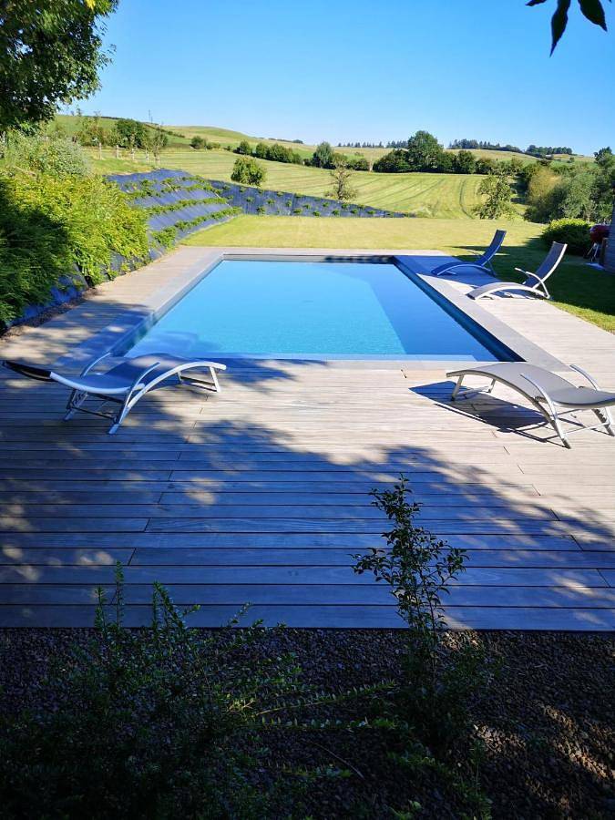Location de vacances pour 4 personnes, avec Terrasse et Jardin ainsi que Piscine et Vue à Aubel