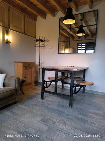 Gîte pour 2 personnes, avec terrasse à Écully