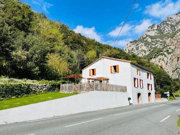 Chambre d’hôte pour 2 personnes, avec terrasse ainsi que jardin et vue à Saint-Martin-Lys
