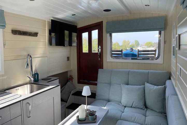Hausboot für 2 Personen, mit Terrasse in Hamburg - 3