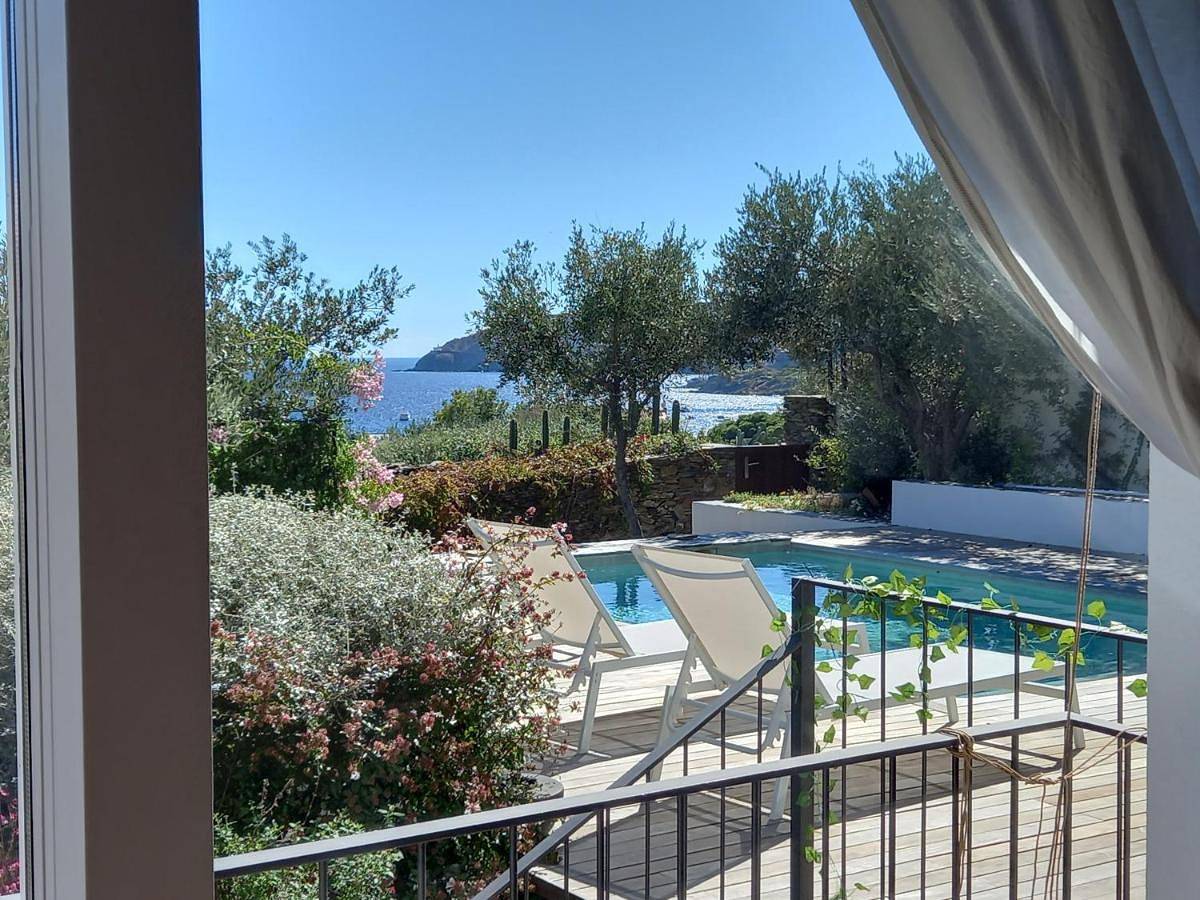 Three-Bedroom Villa in Platja Gran (Cadaques), Cadaques