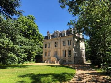 Chambre d’hôte pour 2 personnes, avec sauna et jardin ainsi que vue et piscine dans le Loir-et-Cher