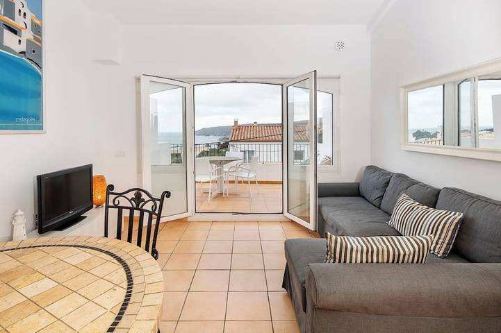 Appartement entier, Precioso Apartamento en Cadaques con Esplendidas Vistas Al Mar y Wifi in Cadaqués, Parc naturel du Cap de Creus