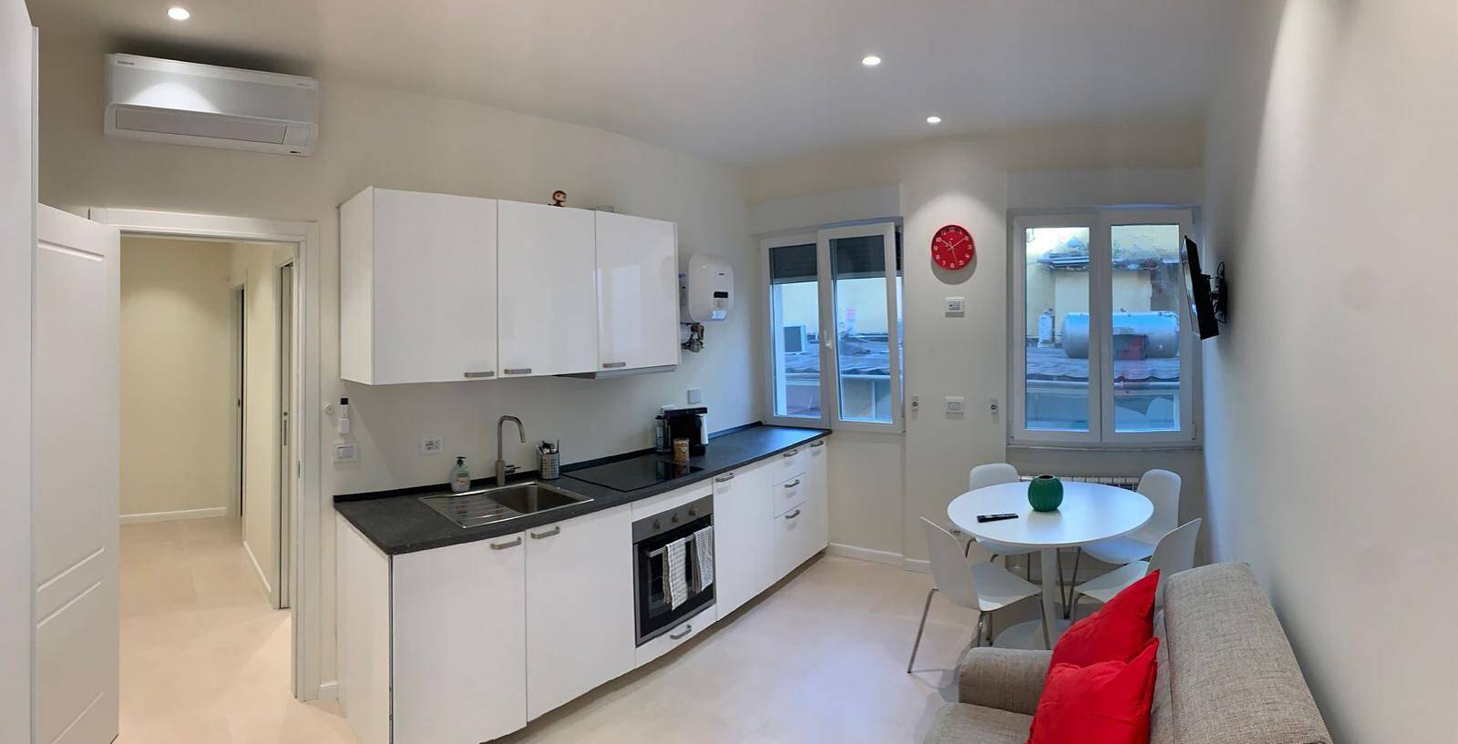 Appartamento intero, Appartamento 'Casa Chiara' con Aria Condizionata in Genova (Città), Genoa