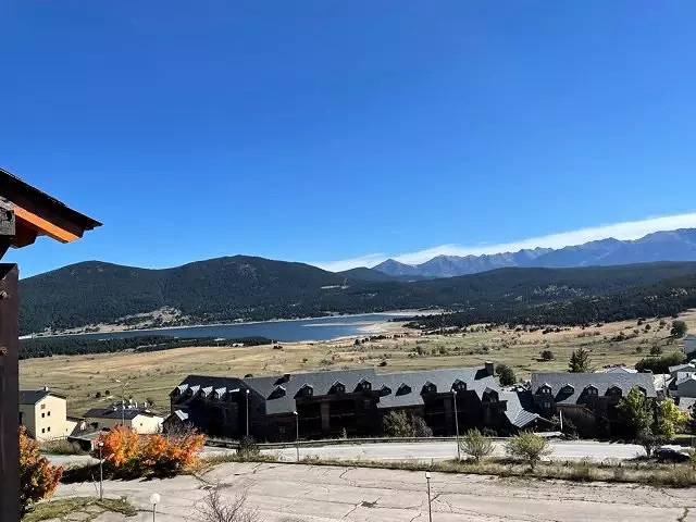 Appartement entier, Appartement  duplex de type T3 cabine 6/ 8 pers in Les Angles, Parc naturel régional des Pyrénées catalanes