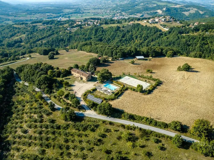 Casa rural para 18 personas, con piscina además de vistas y jardín - 1